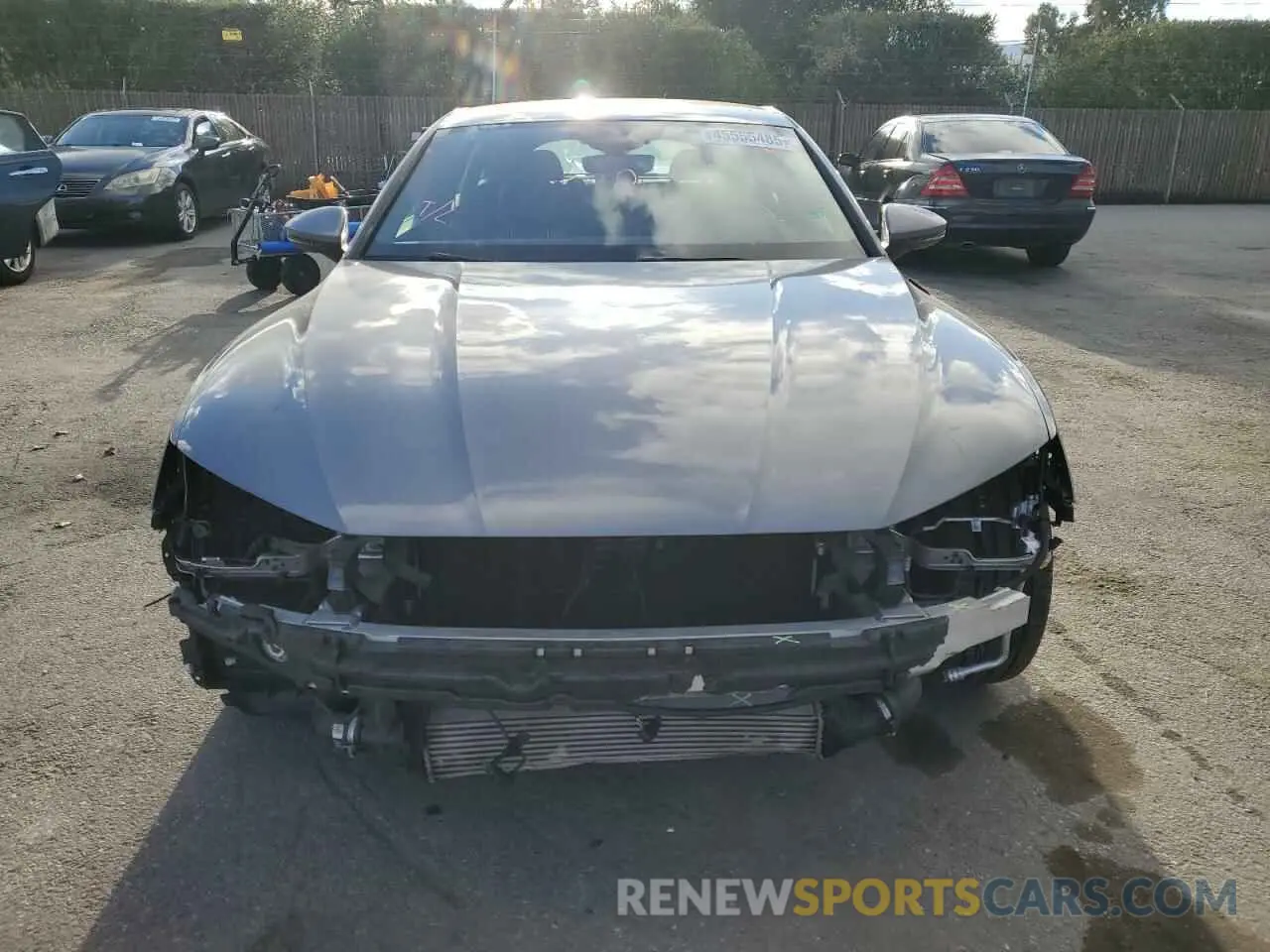 5 Photograph of a damaged car WAUS2AF22KN058454 AUDI A7 2019