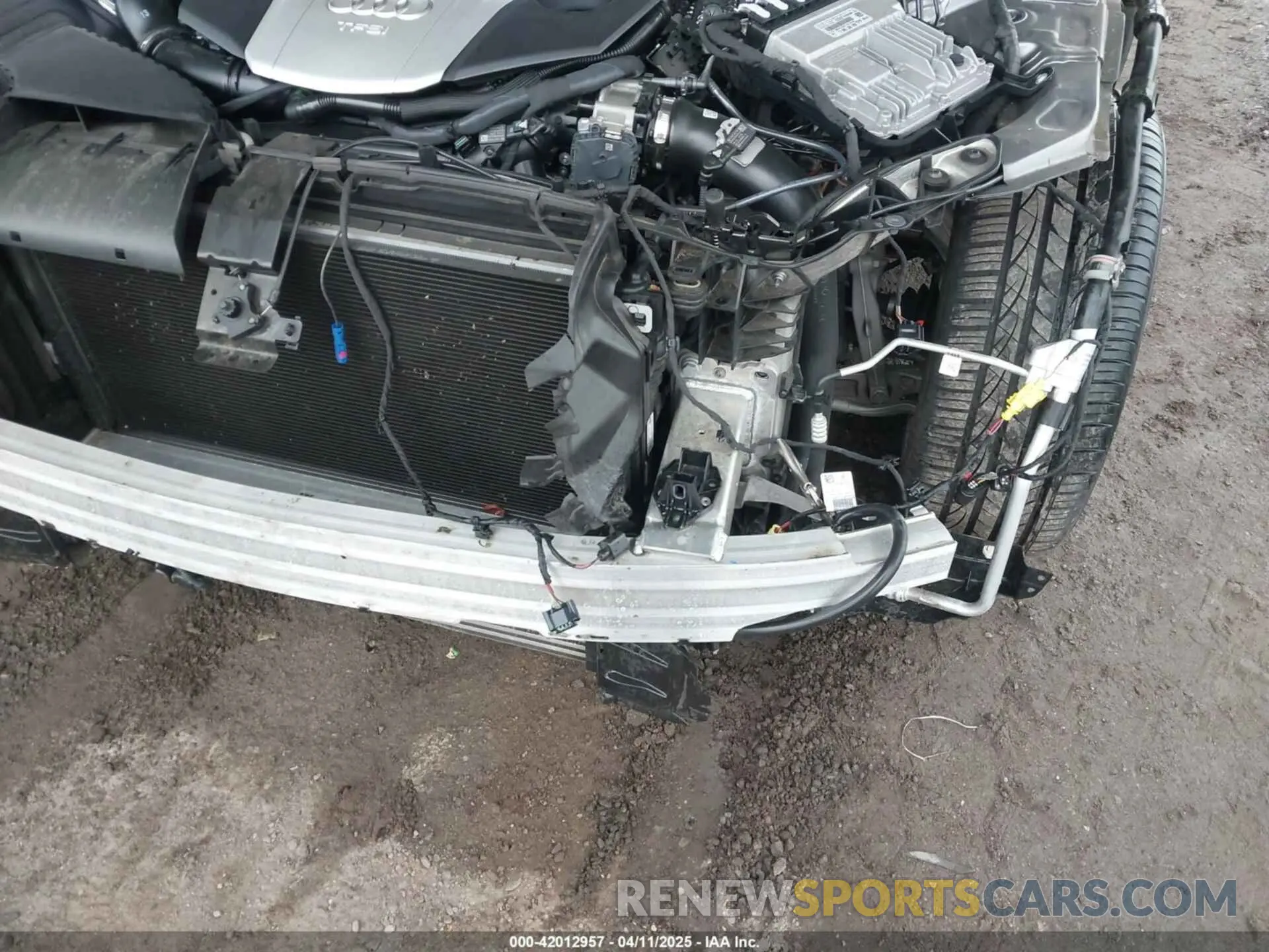 18 Photograph of a damaged car WAUS2AF26KN096155 AUDI A7 2019