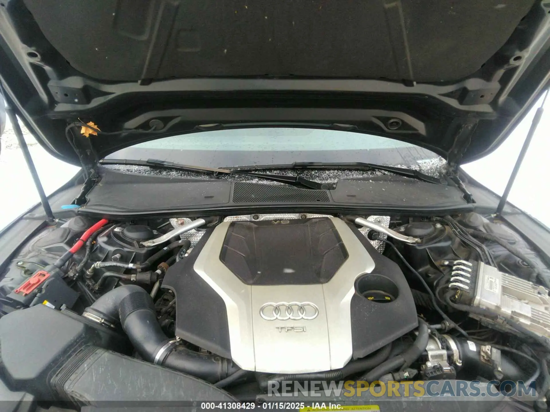 10 Photograph of a damaged car WAUU2AF20KN088173 AUDI A7 2019