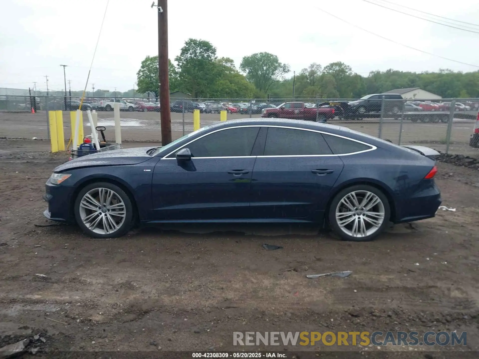14 Photograph of a damaged car WAUU2AF21KN027334 AUDI A7 2019