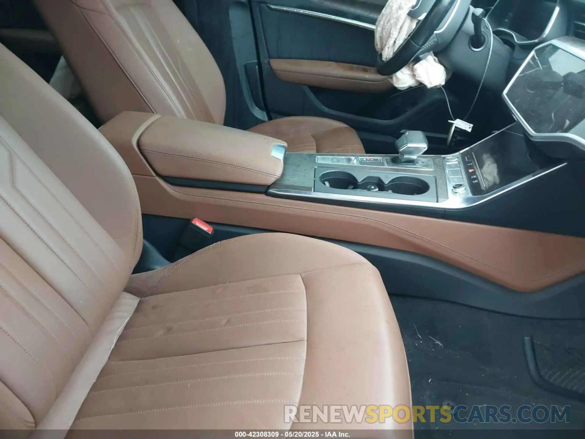 5 Photograph of a damaged car WAUU2AF21KN027334 AUDI A7 2019