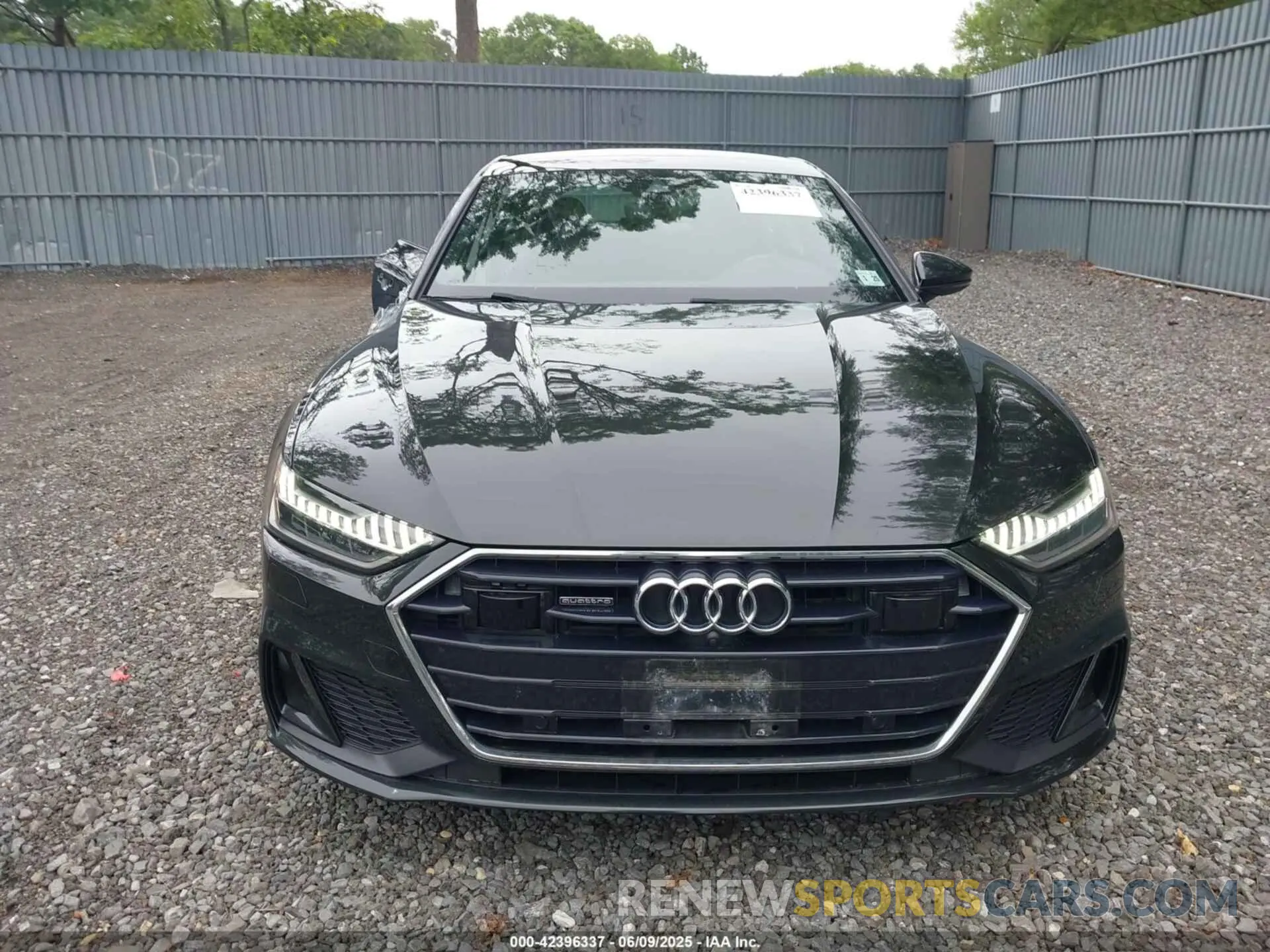 12 Photograph of a damaged car WAUU2AF21KN087095 AUDI A7 2019