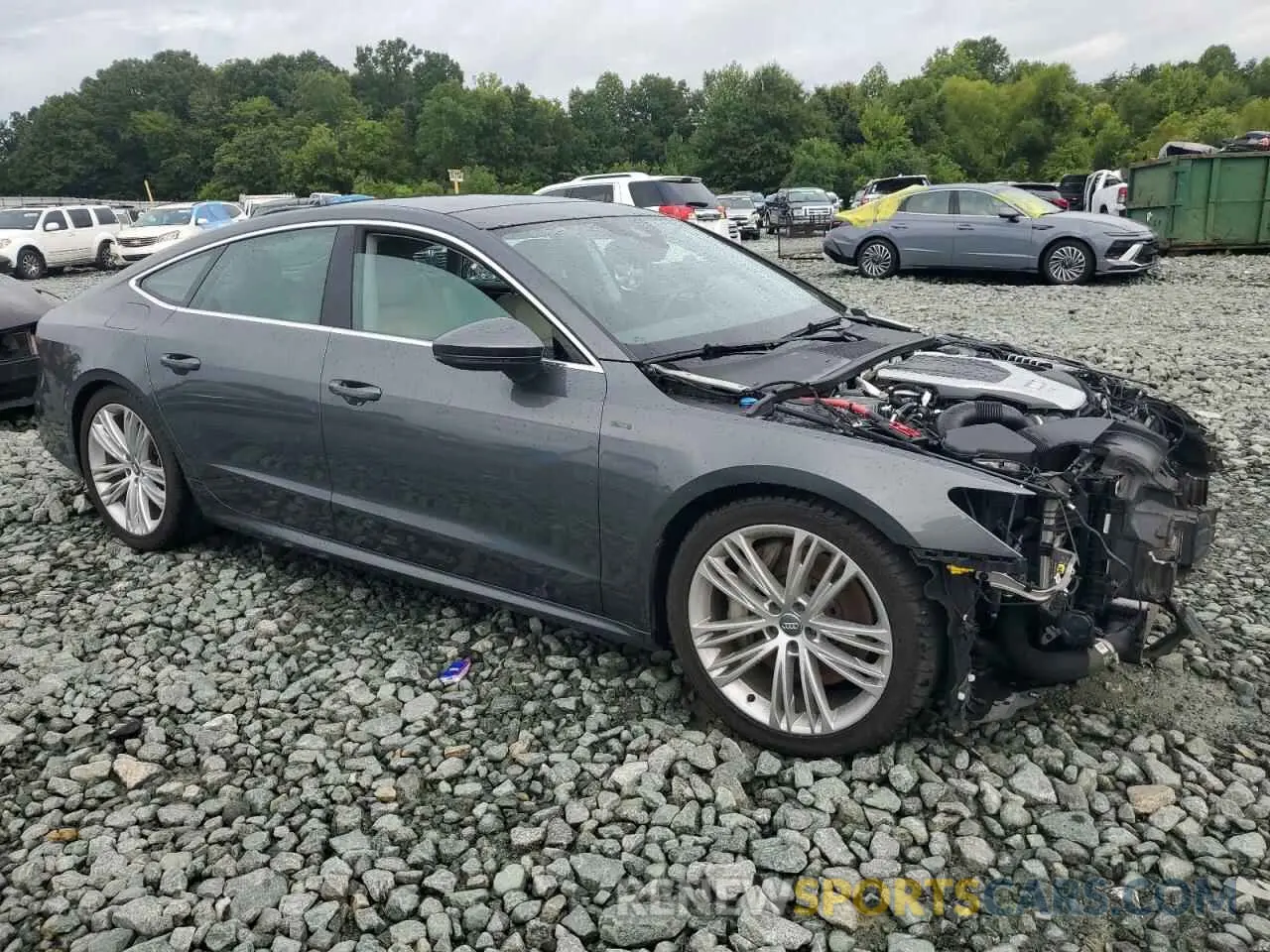 4 Photograph of a damaged car WAUU2AF22KN031814 AUDI A7 2019