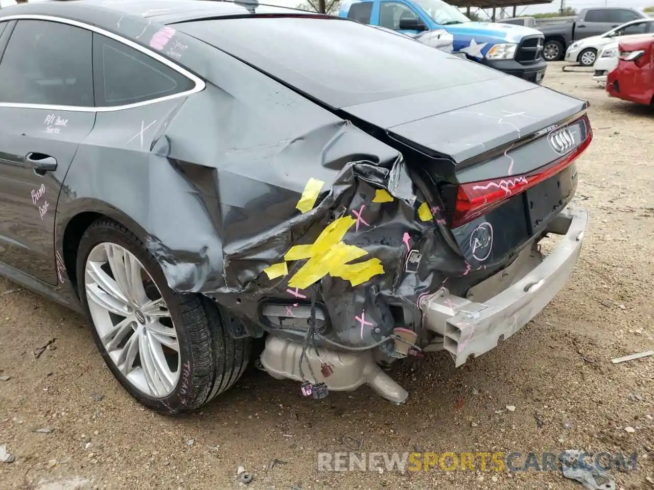 9 Photograph of a damaged car WAUU2AF23KN023527 AUDI A7 2019