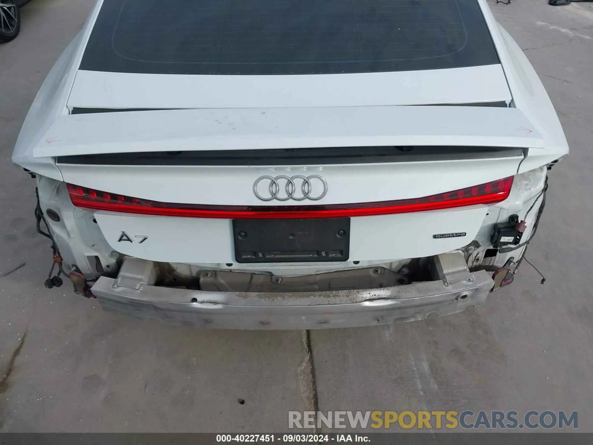 19 Photograph of a damaged car WAUU2AF25KN070493 AUDI A7 2019