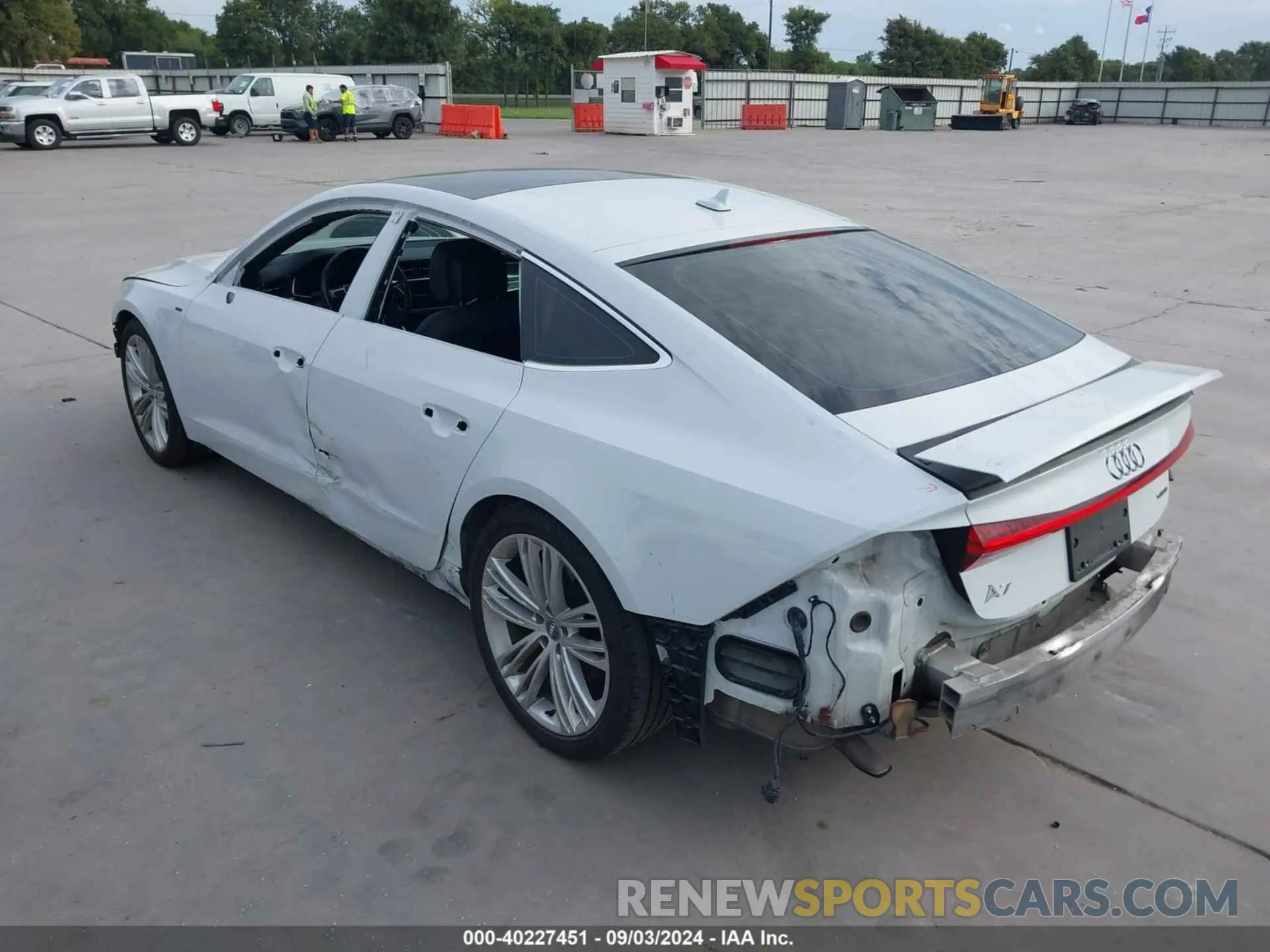 3 Photograph of a damaged car WAUU2AF25KN070493 AUDI A7 2019