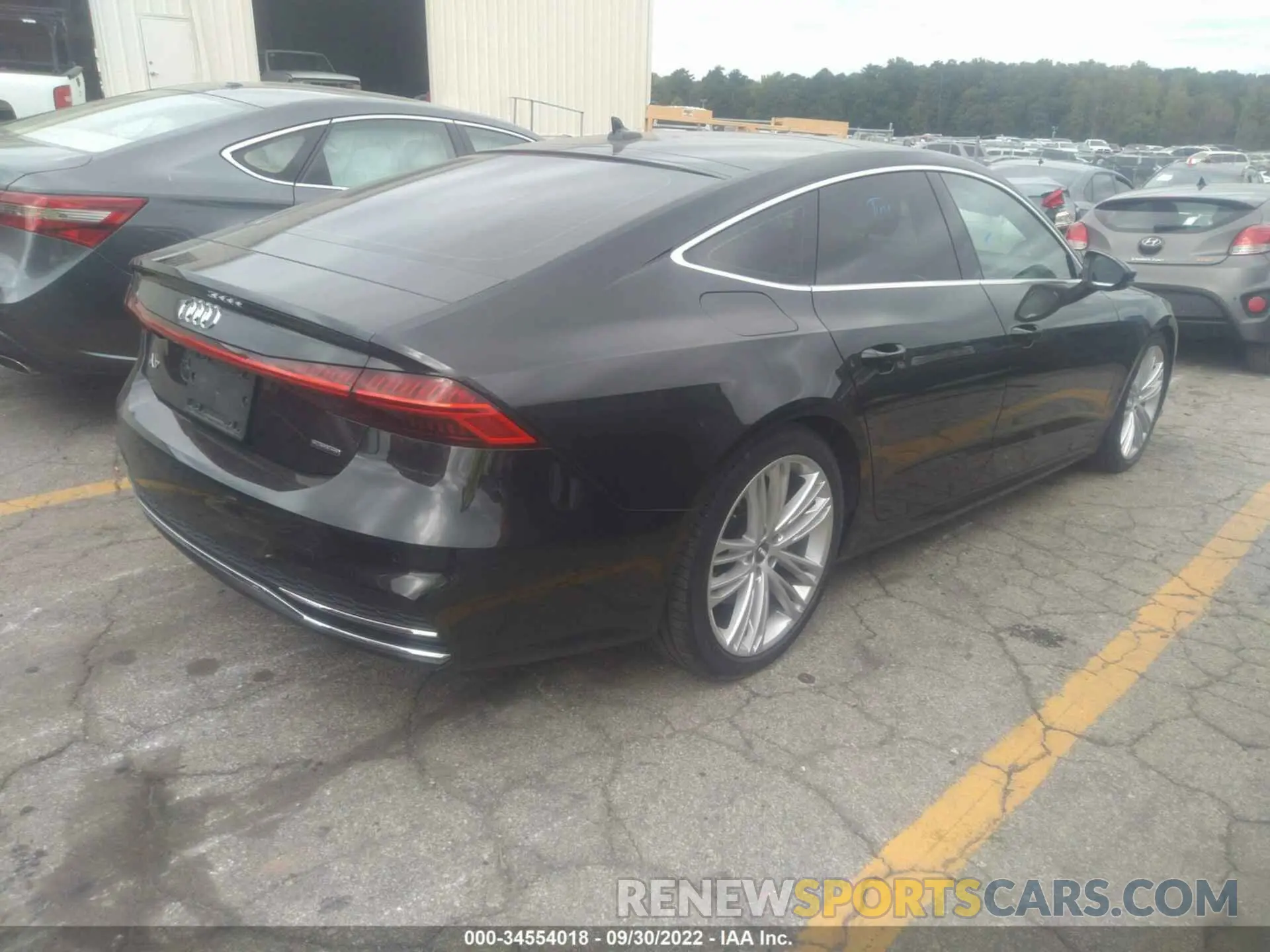 4 Photograph of a damaged car WAUU2AF26KN101427 AUDI A7 2019