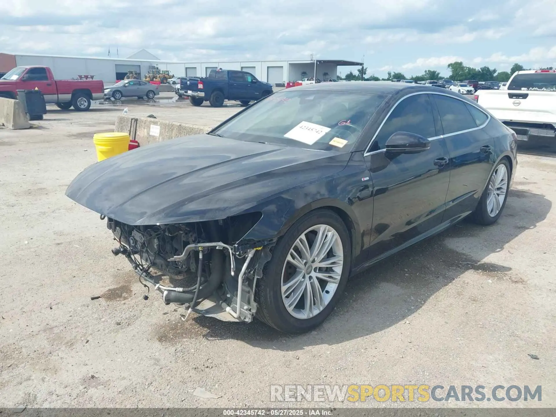2 Photograph of a damaged car WAUU2AF2XKN026683 AUDI A7 2019