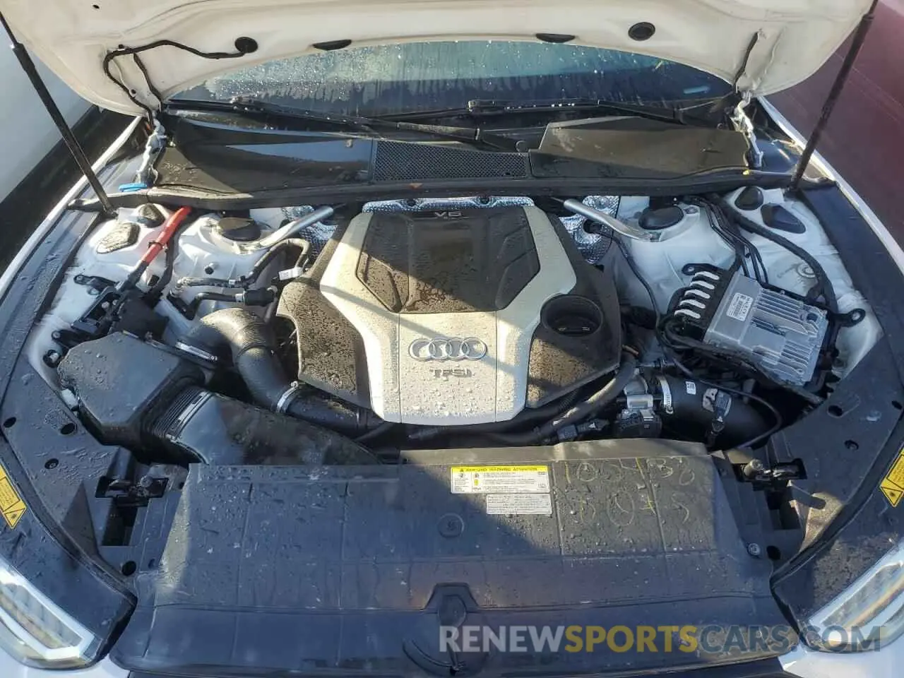 11 Photograph of a damaged car WAUV2AF21KN122433 AUDI A7 2019