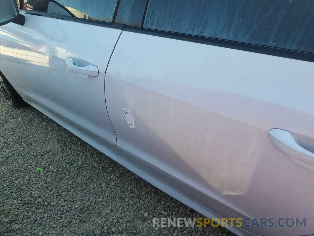 12 Photograph of a damaged car WAUV2AF21KN122433 AUDI A7 2019
