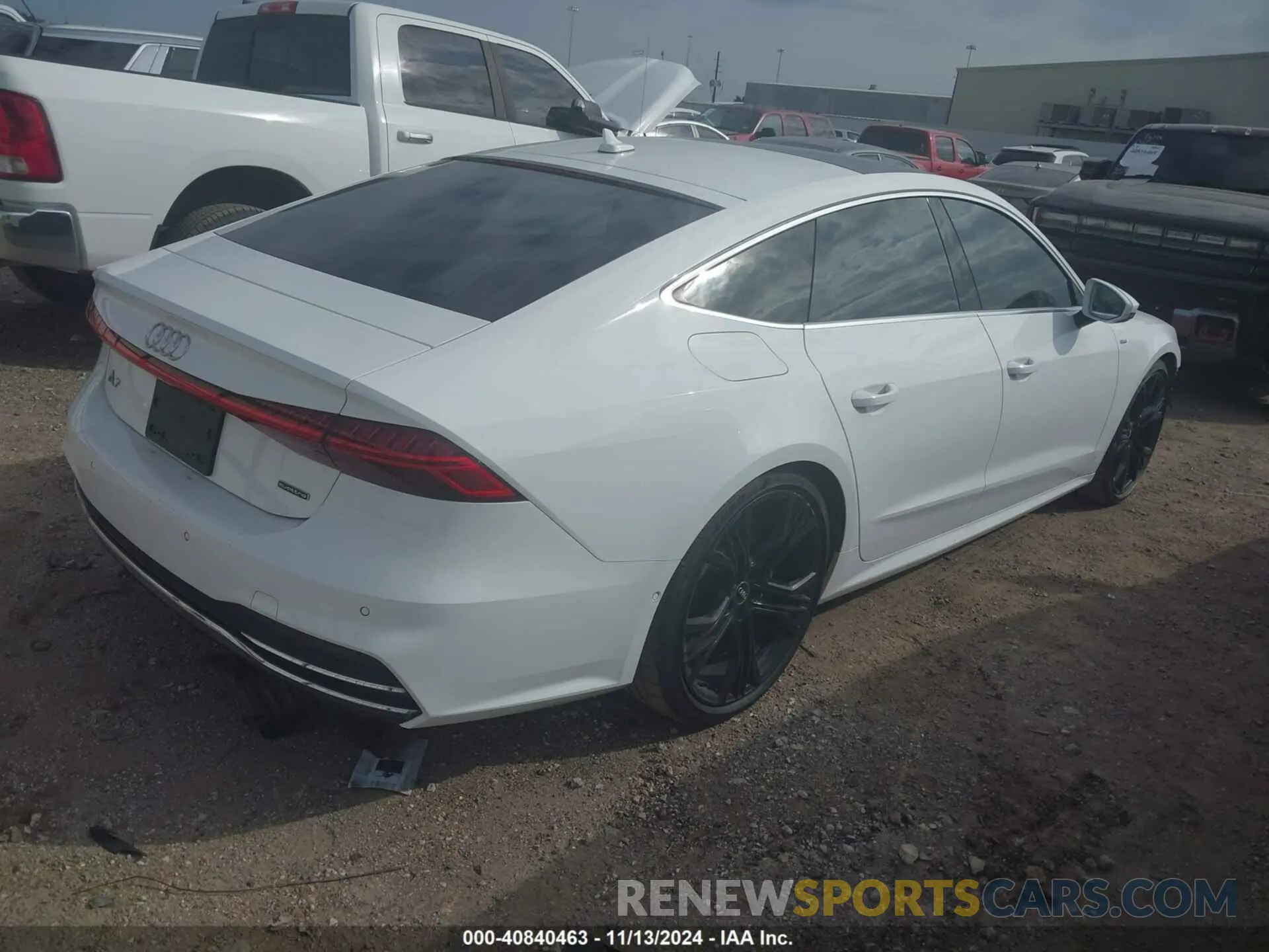 4 Photograph of a damaged car WAUV2AF22KN101994 AUDI A7 2019