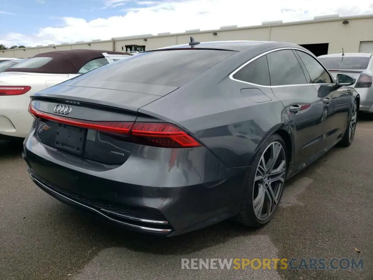 4 Photograph of a damaged car WAUV2AF24KN132180 AUDI A7 2019