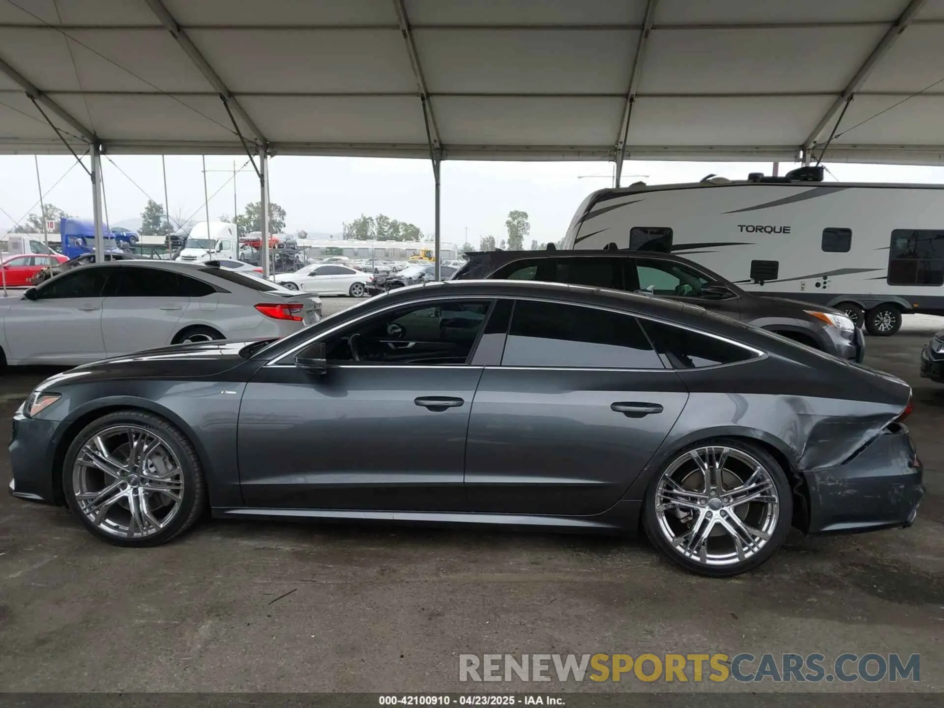 15 Photograph of a damaged car WAUV2AF25KN022867 AUDI A7 2019