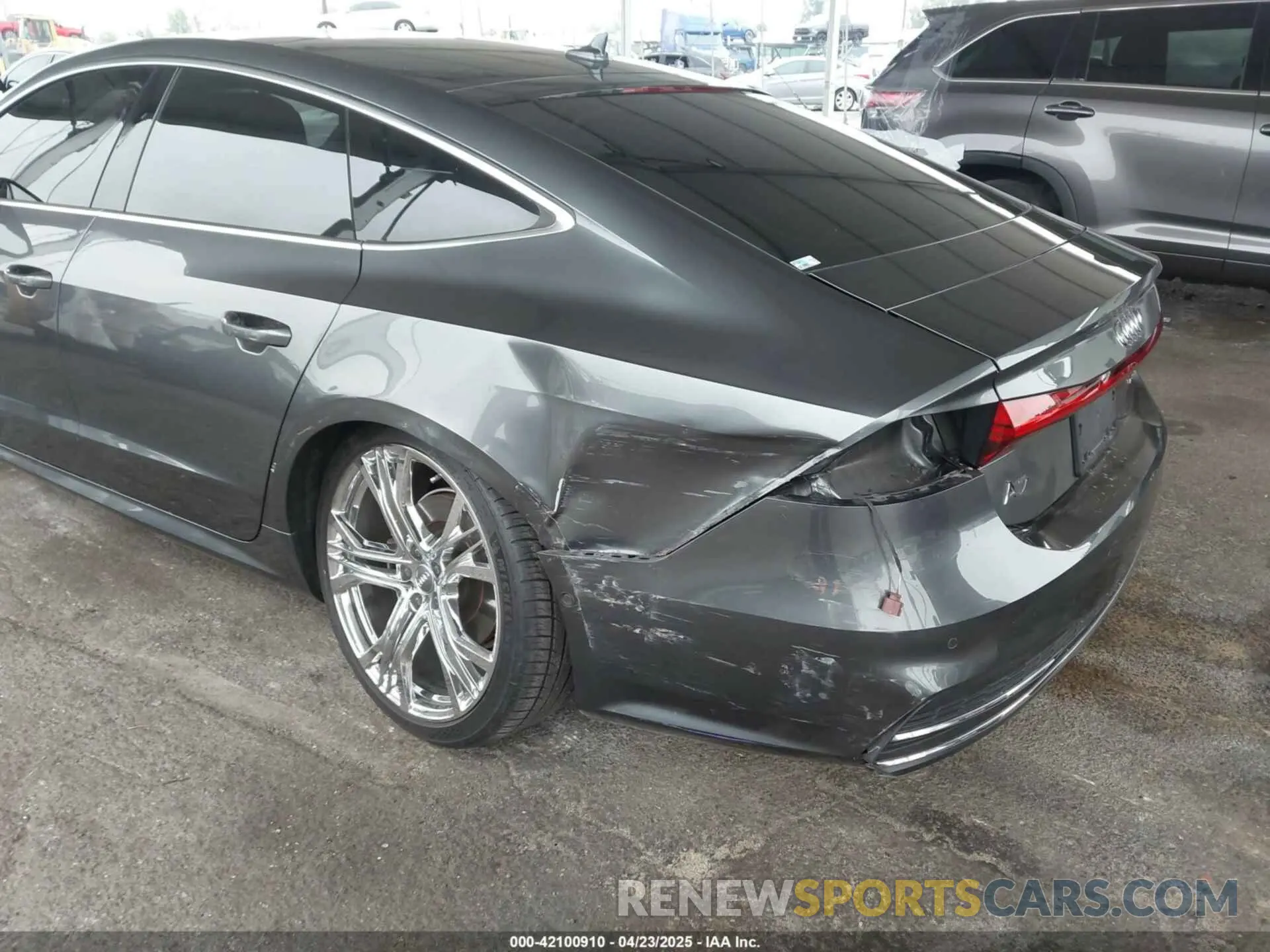 6 Photograph of a damaged car WAUV2AF25KN022867 AUDI A7 2019