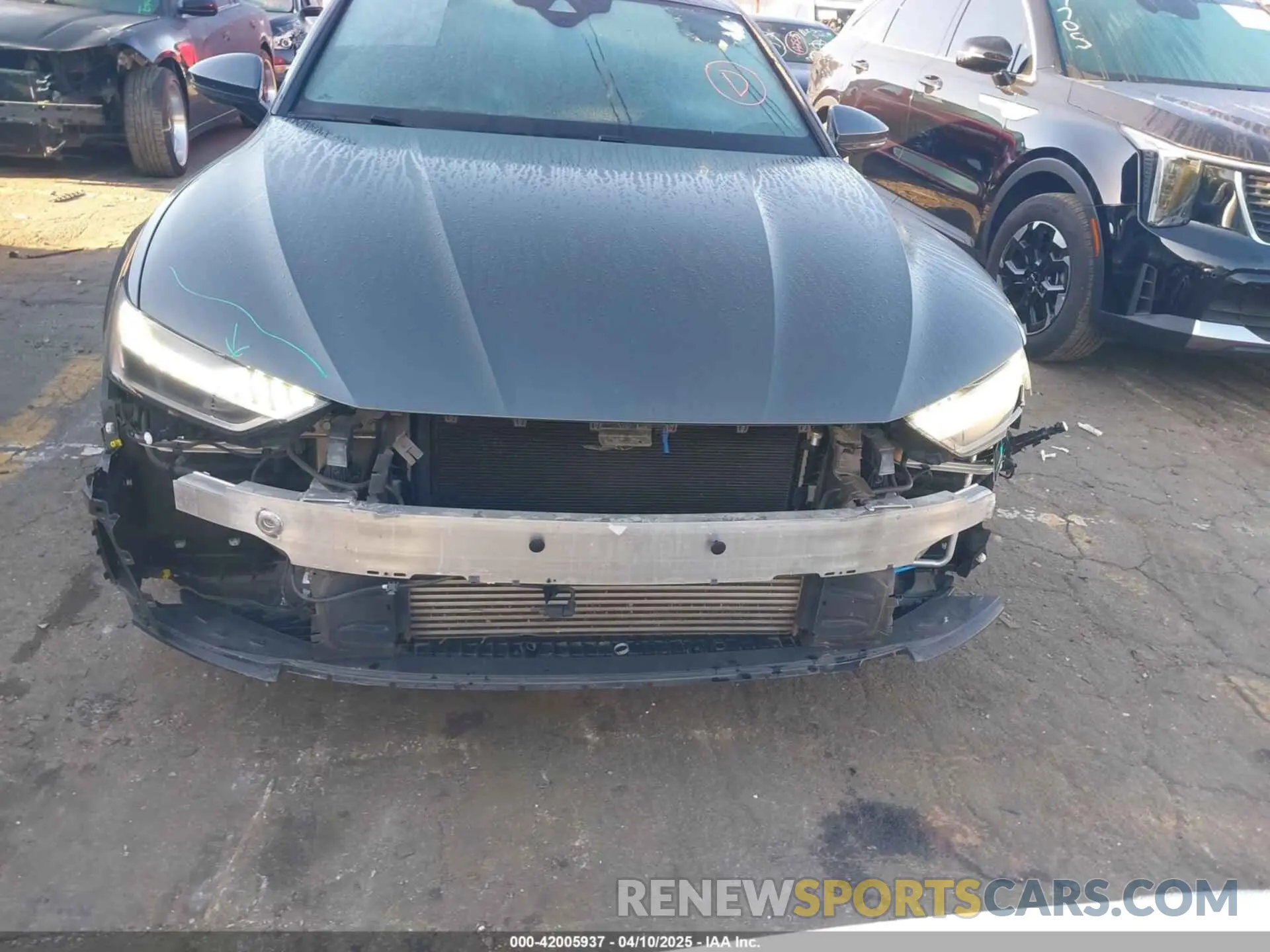 6 Photograph of a damaged car WAUV2AF25KN108812 AUDI A7 2019