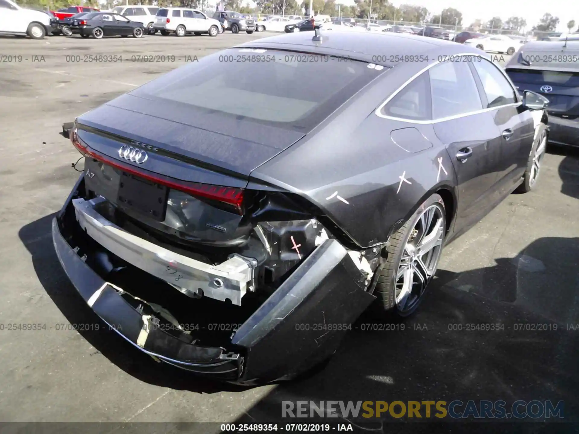 4 Photograph of a damaged car WAUV2AF26KN018357 AUDI A7 2019