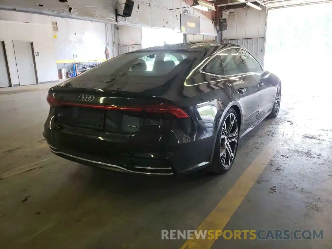 4 Photograph of a damaged car WAUV2AF2XKN084099 AUDI A7 2019