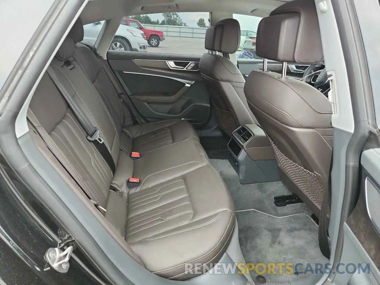10 Photograph of a damaged car WAUV2BF26KN076166 AUDI A7 2019