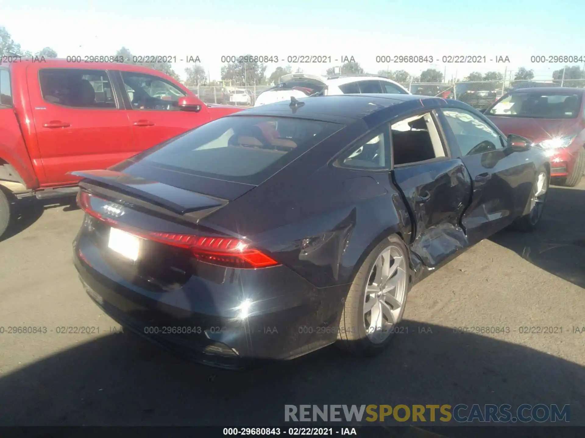 6 Photograph of a damaged car WAUU2AF23LN003117 AUDI A7 2020