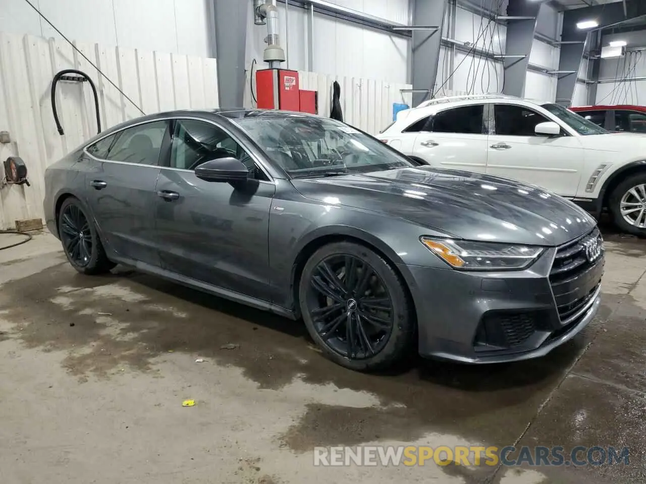4 Photograph of a damaged car WAUU2AF26LN002124 AUDI A7 2020