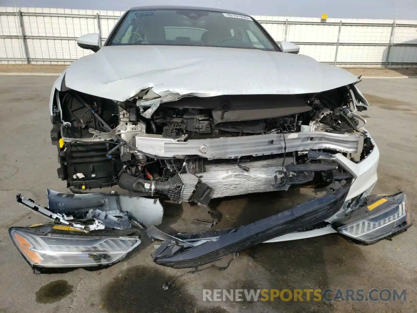 9 Photograph of a damaged car WAUV2AF27LN076902 AUDI A7 2020