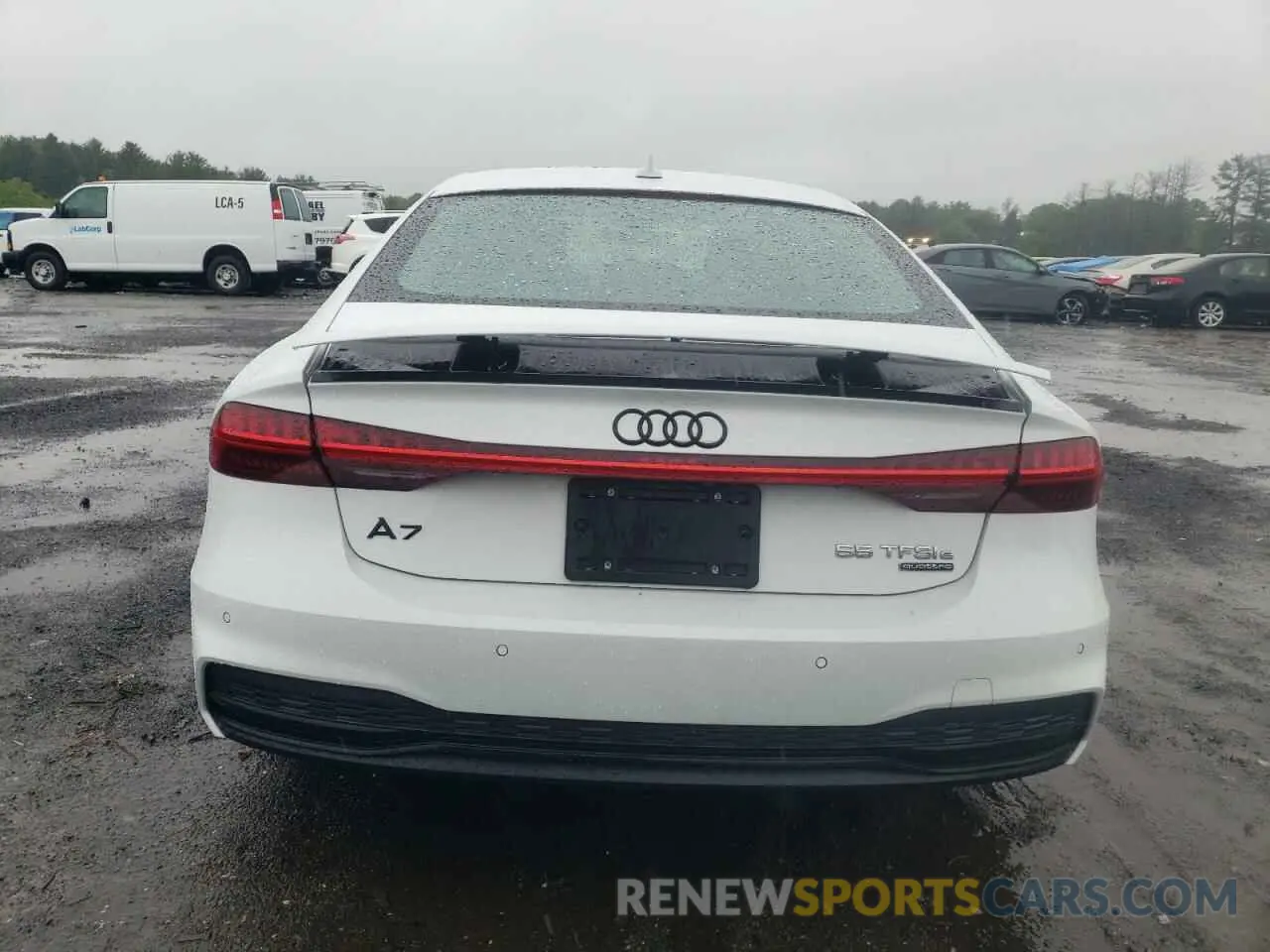 6 Photograph of a damaged car WAUVPBF29MN039021 AUDI A7 2021