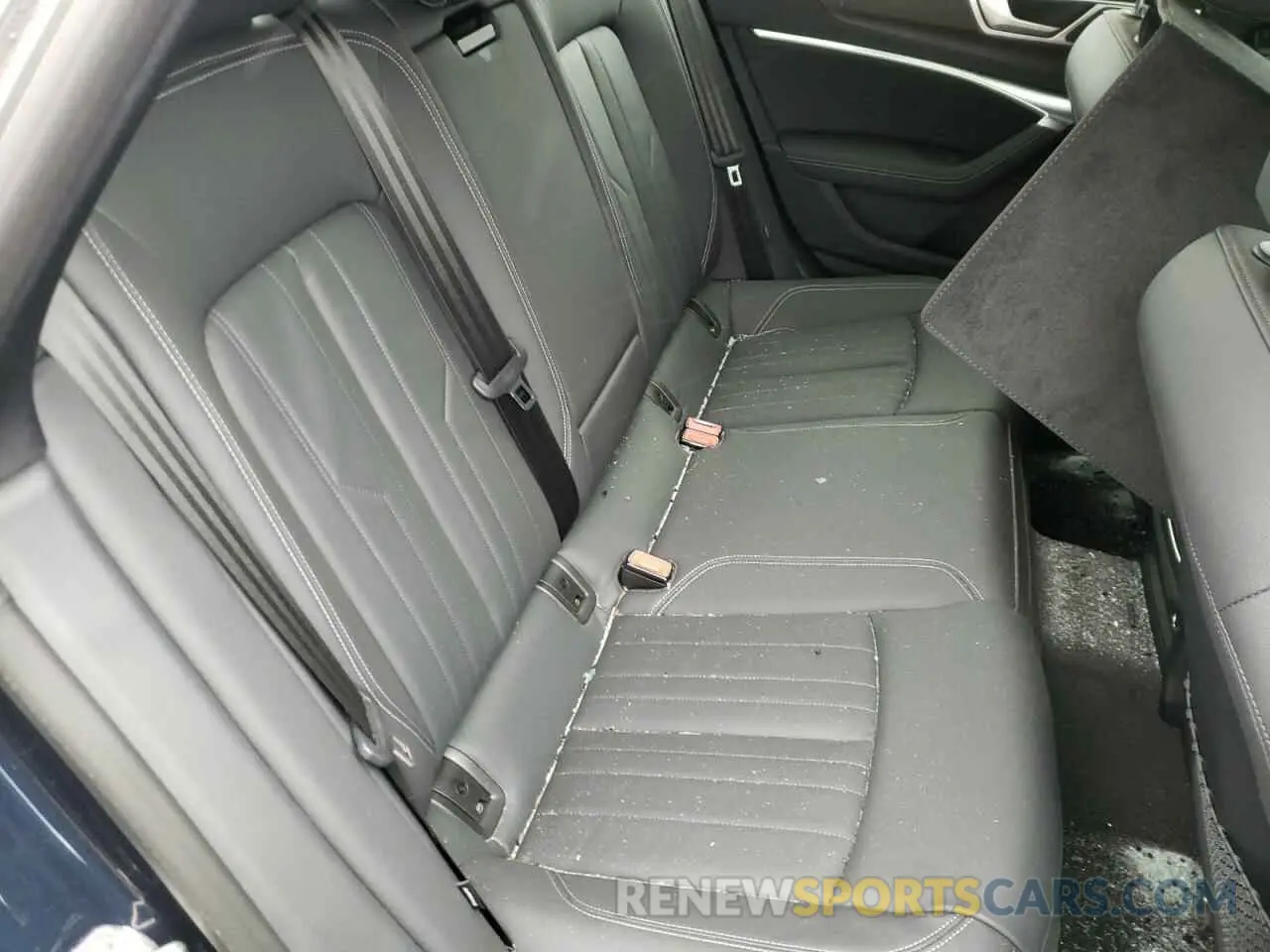 6 Photograph of a damaged car WAUU2BF25NN045782 AUDI A7 2022