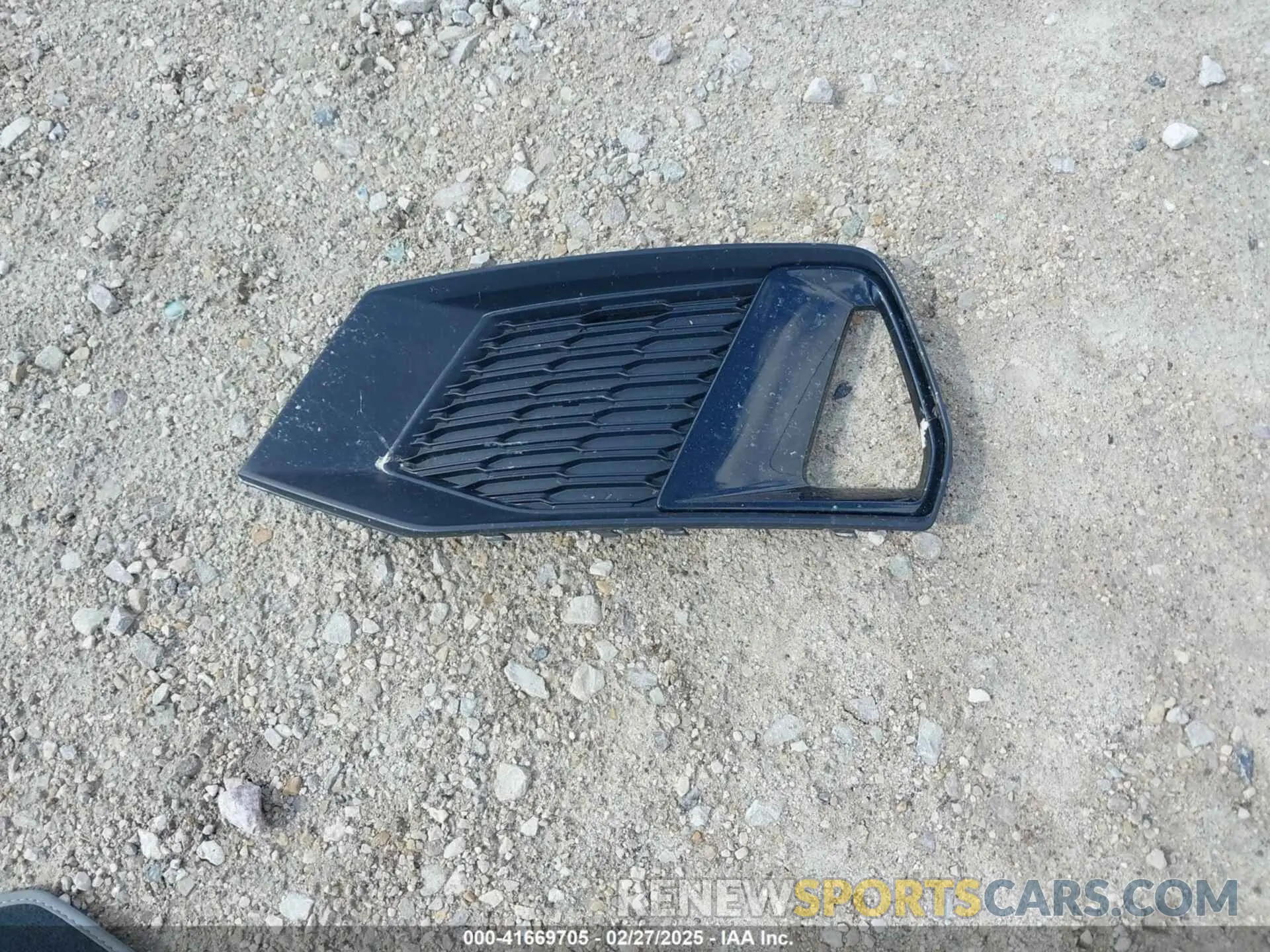 12 Photograph of a damaged car WAUV2AF27LN002346 AUDI A7 SPORTBACK 2020