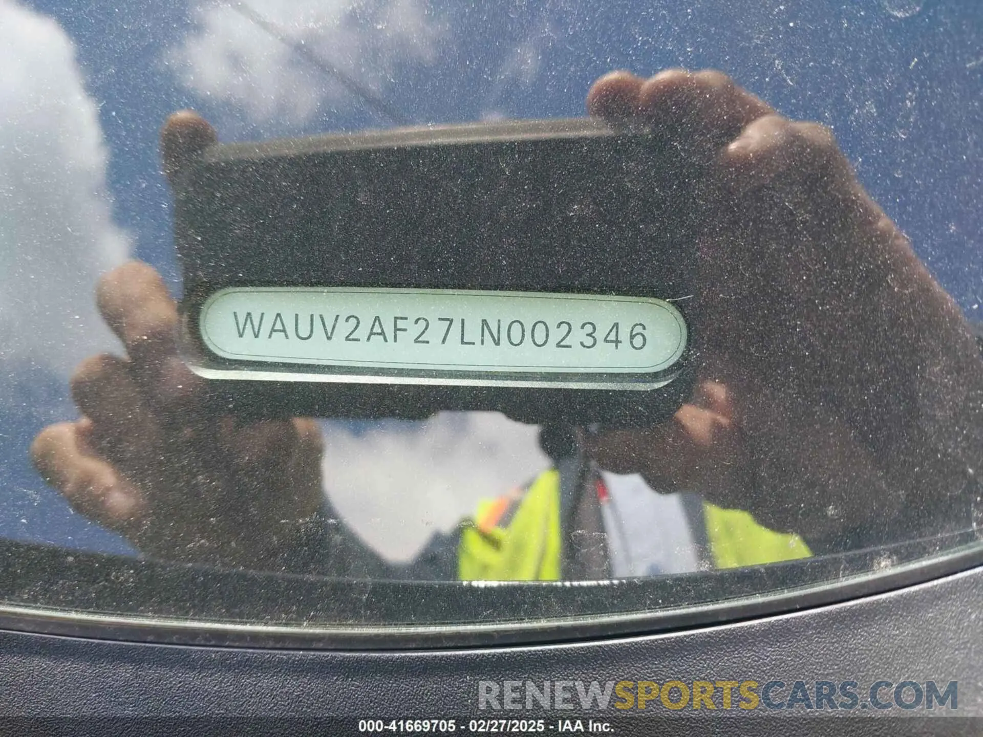 9 Photograph of a damaged car WAUV2AF27LN002346 AUDI A7 SPORTBACK 2020