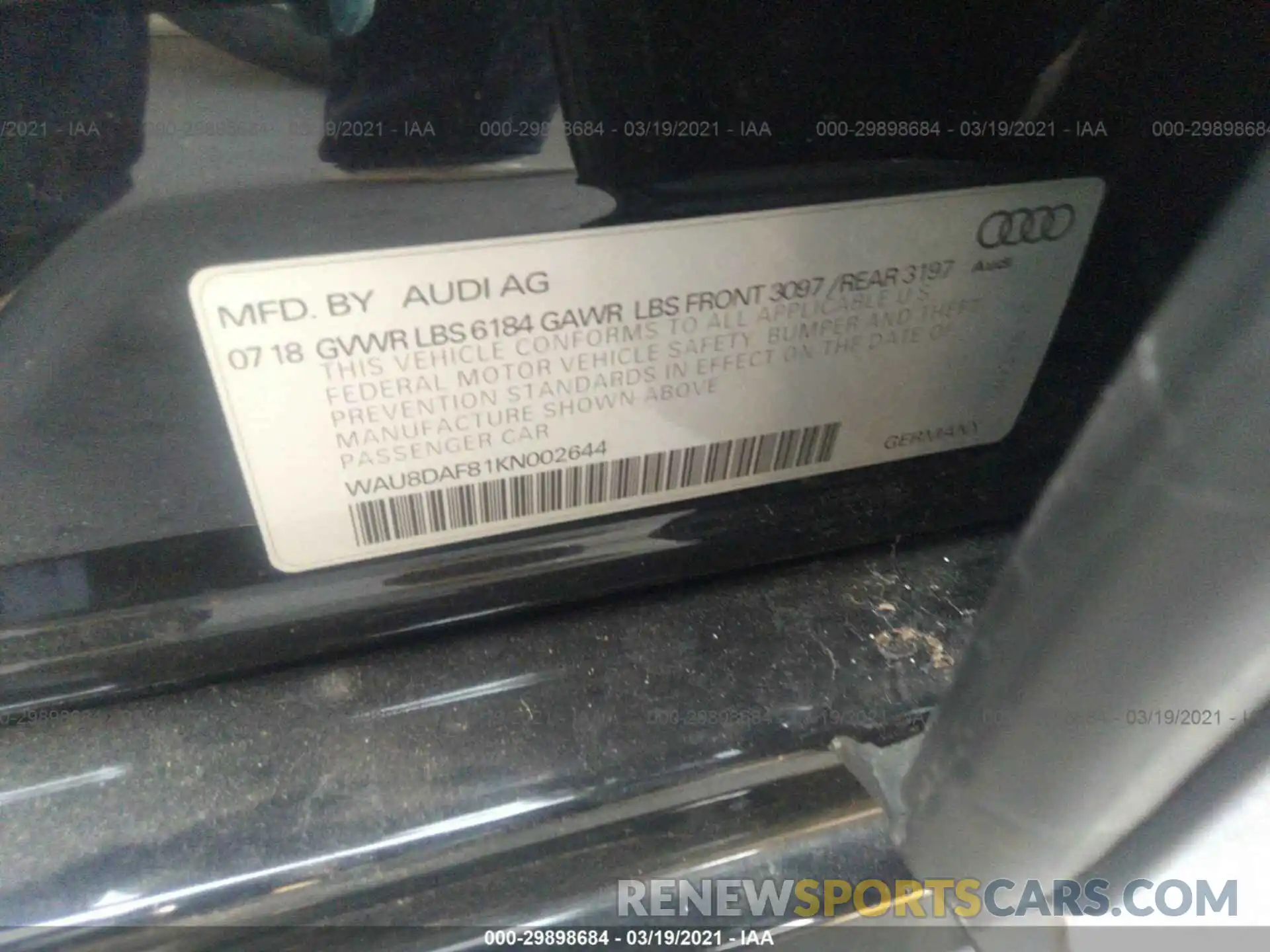 9 Photograph of a damaged car WAU8DAF81KN002644 AUDI A8 2019