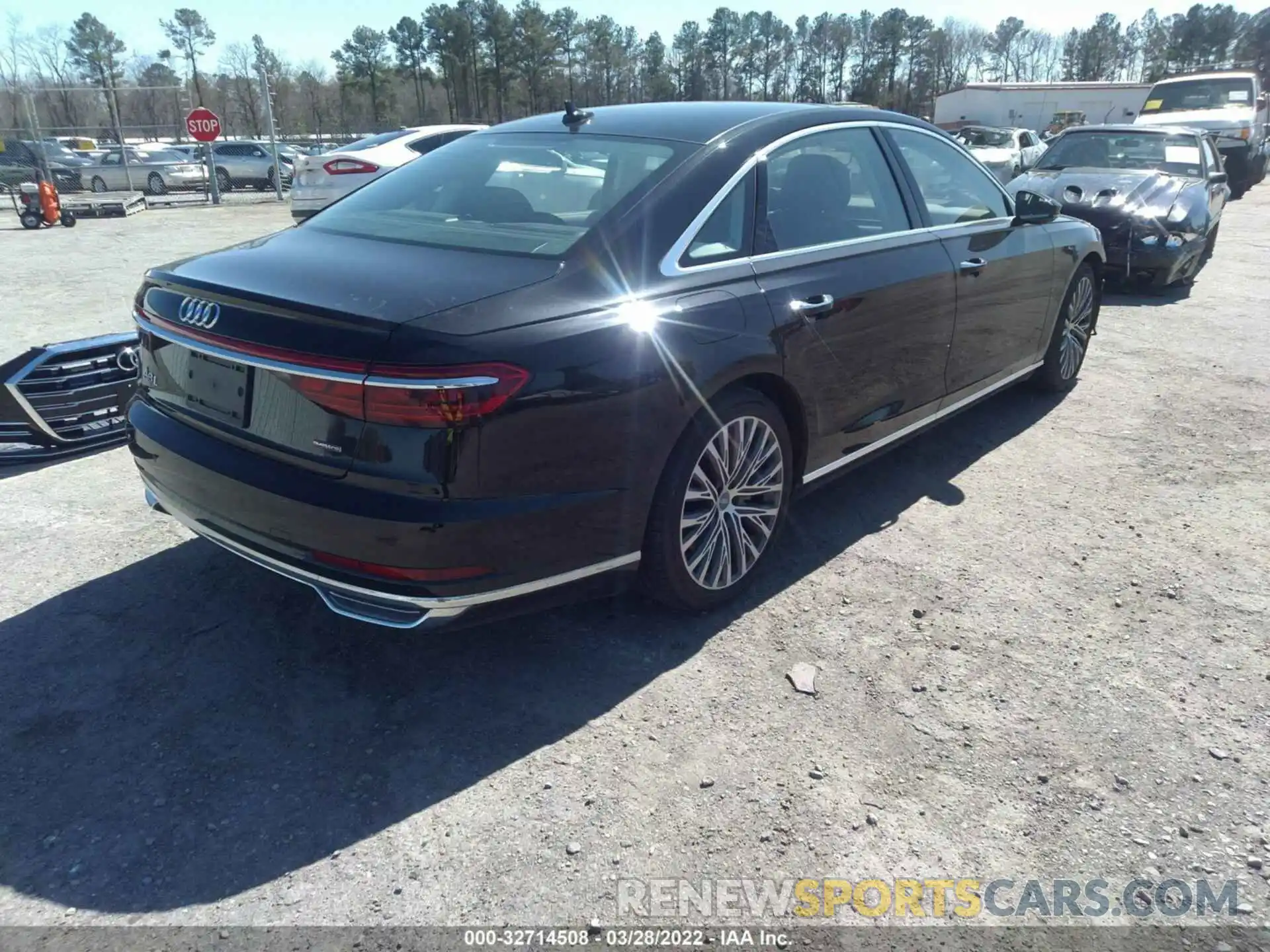 4 Photograph of a damaged car WAU8DAF82KN006119 AUDI A8 2019