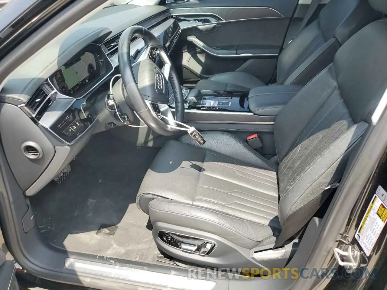 7 Photograph of a damaged car WAU8DAF82KN020487 AUDI A8 2019
