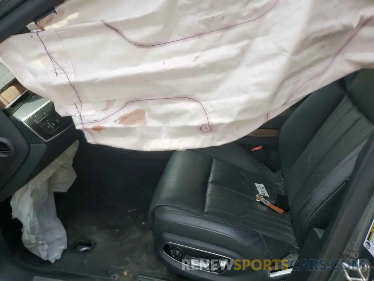7 Photograph of a damaged car WAU8DAF83KN010101 AUDI A8 2019