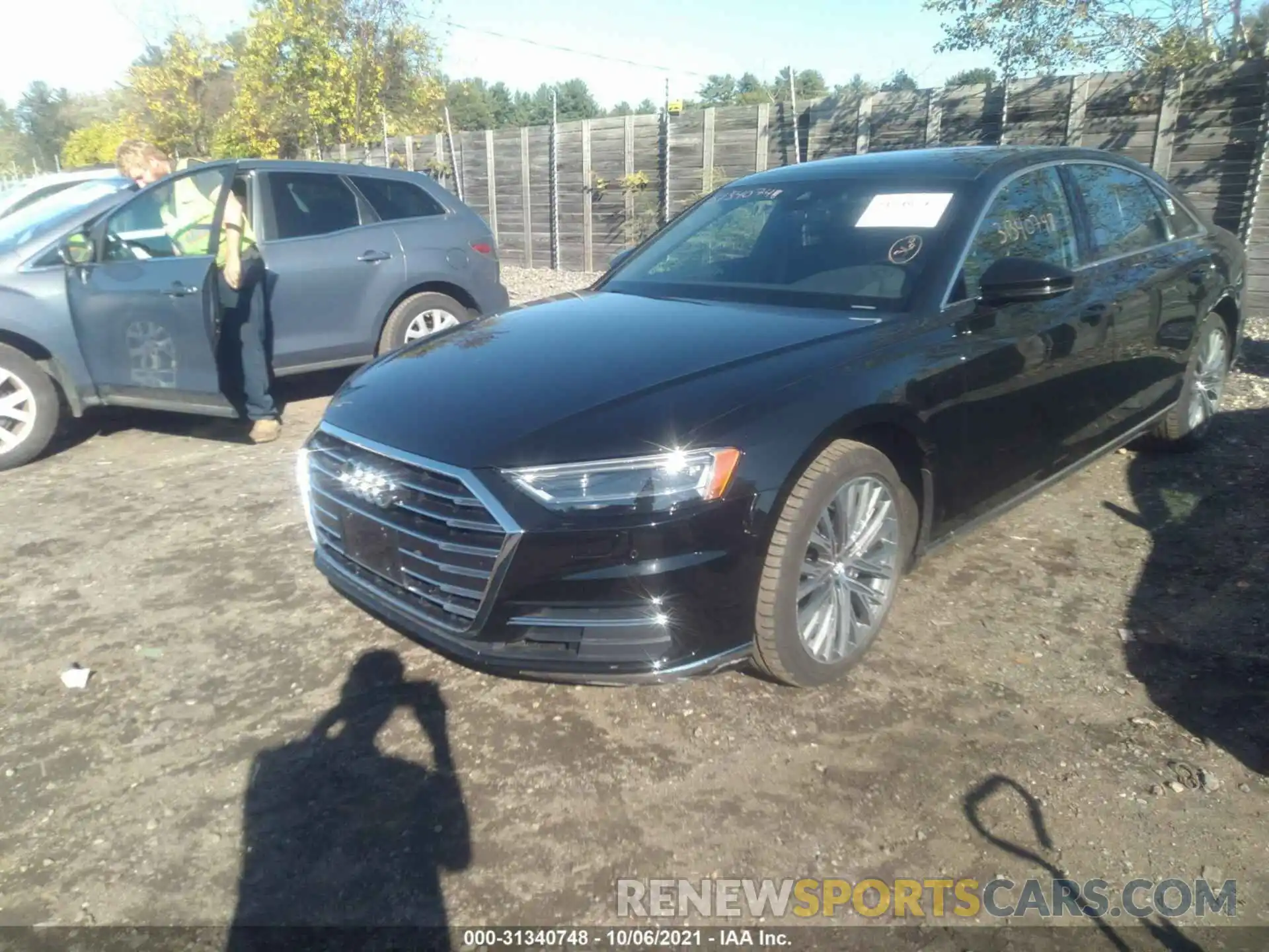 2 Photograph of a damaged car WAU8DAF83KN016500 AUDI A8 2019