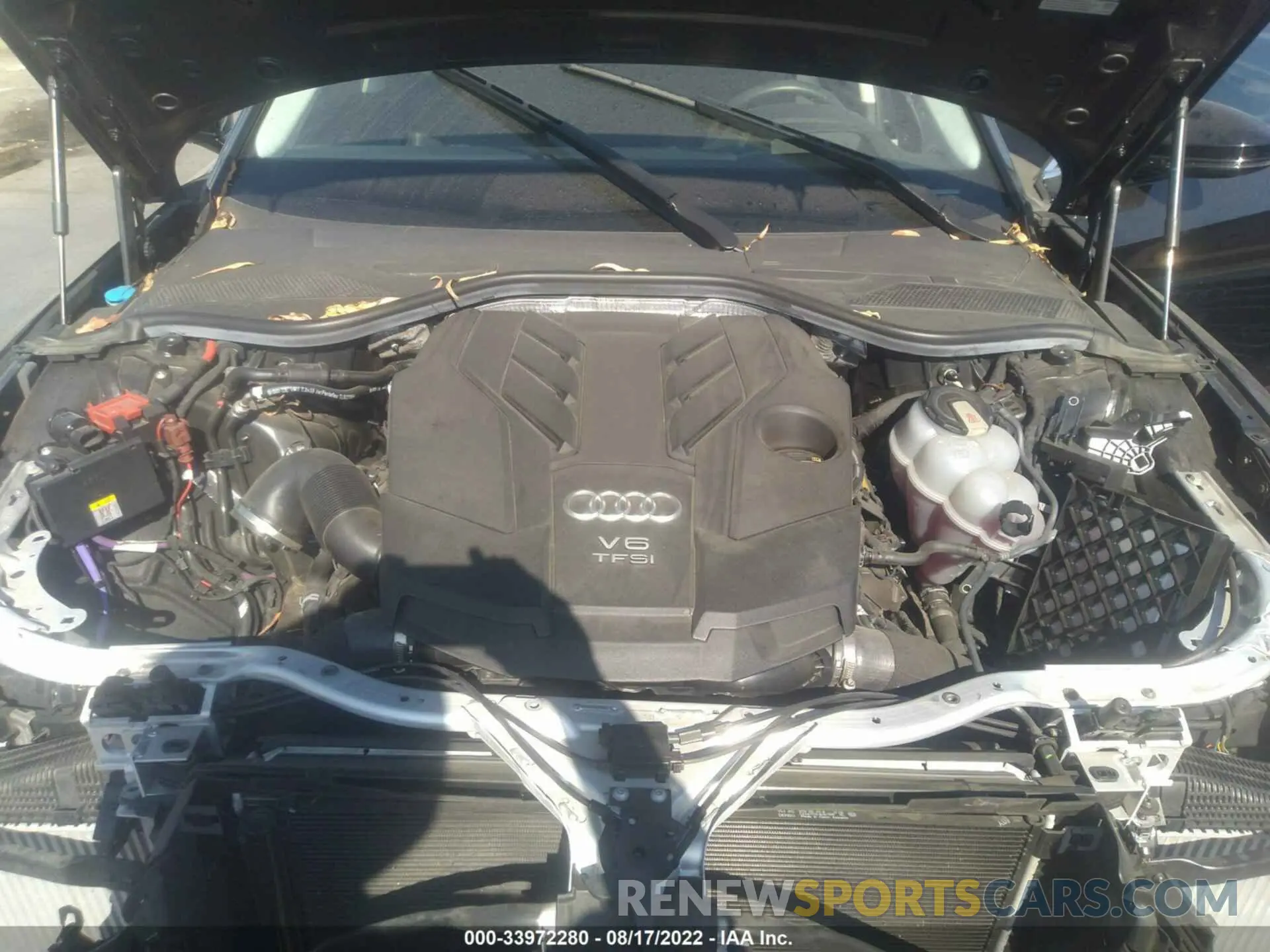 10 Photograph of a damaged car WAU8DAF83KN018294 AUDI A8 2019