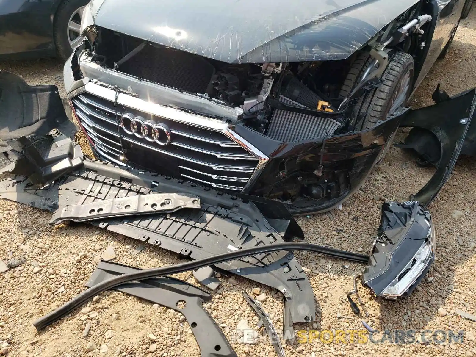 9 Photograph of a damaged car WAU8DAF86KN002932 AUDI A8 2019