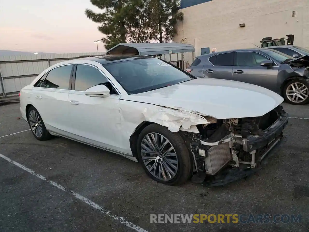 4 Photograph of a damaged car WAU8DAF86KN006978 AUDI A8 2019