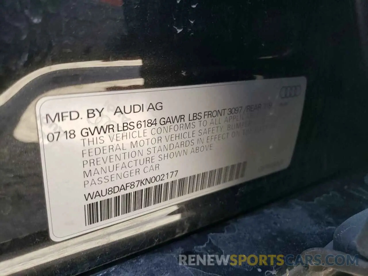 12 Photograph of a damaged car WAU8DAF87KN002177 AUDI A8 2019