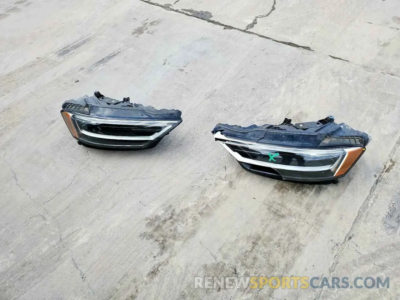 12 Photograph of a damaged car WAU8DAF88LN003646 AUDI A8 2020