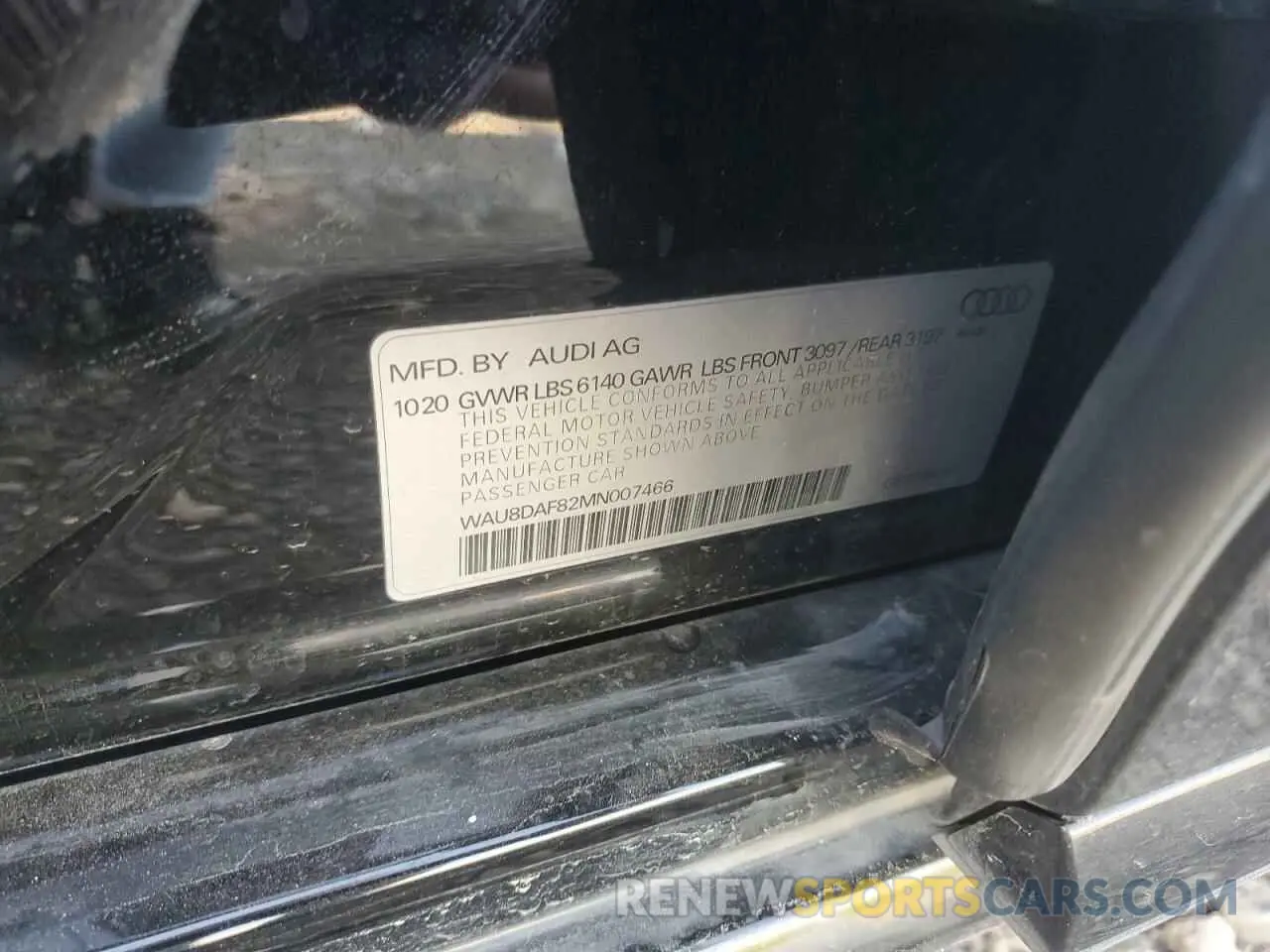 14 Photograph of a damaged car WAU8DAF82MN007466 AUDI A8 2021
