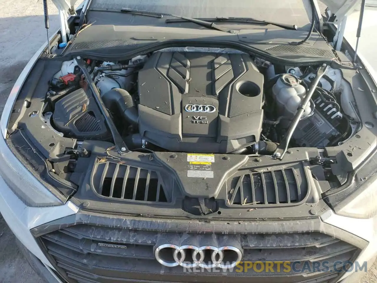 11 Photograph of a damaged car WAU8DAF86MN031902 AUDI A8 2021