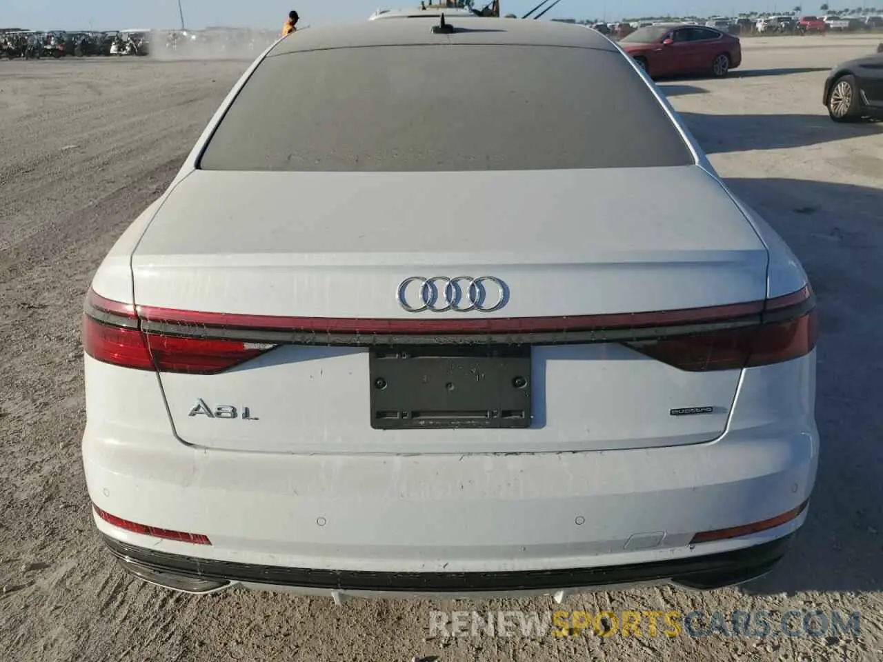 6 Photograph of a damaged car WAU8DAF86MN031902 AUDI A8 2021