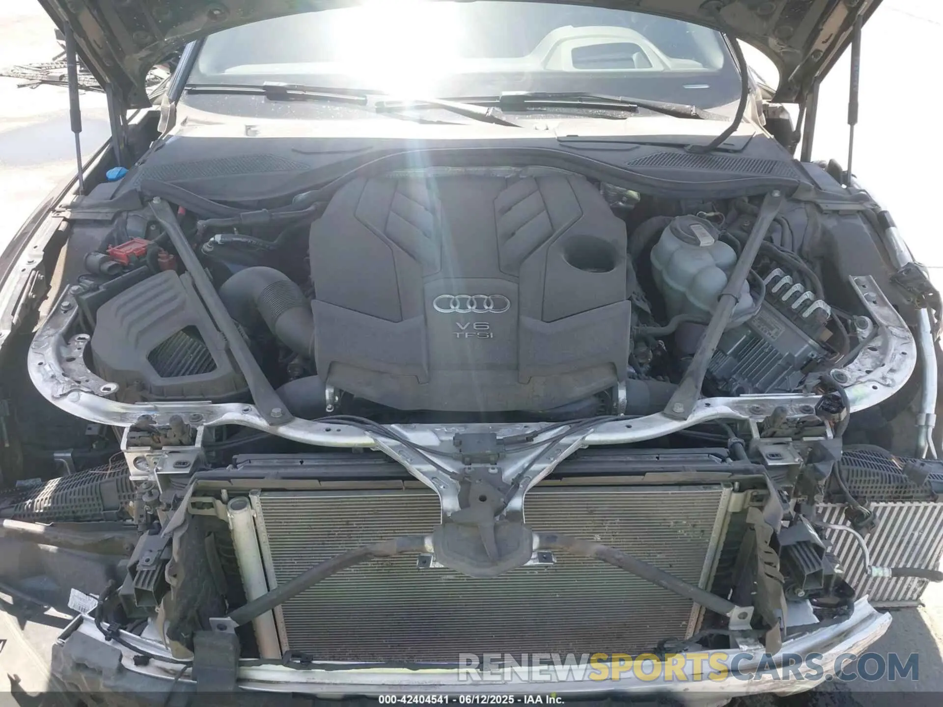 10 Photograph of a damaged car WAULDAF83NN010176 AUDI A8 2022