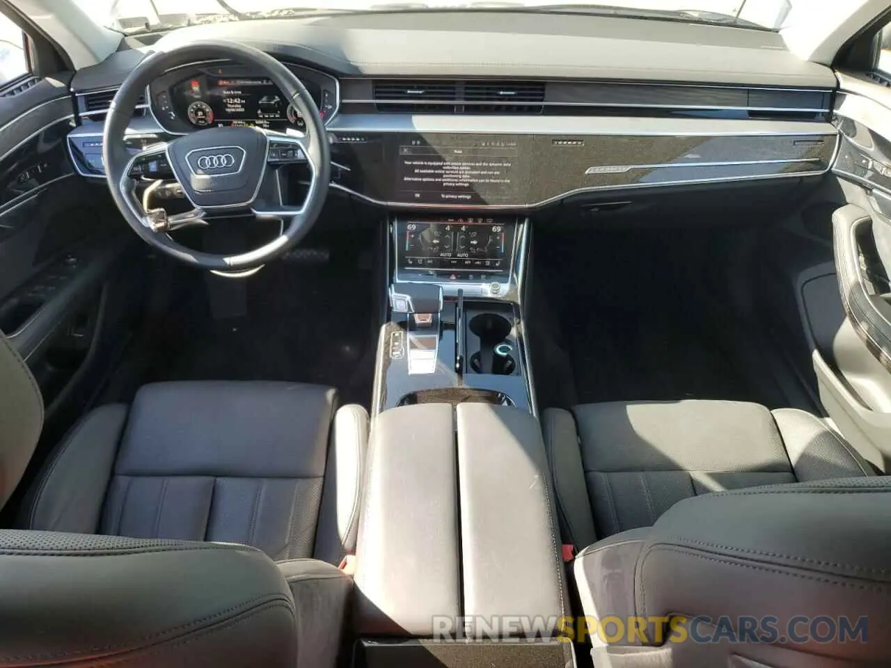 8 Photograph of a damaged car WAULDAF85NN000376 AUDI A8 2022