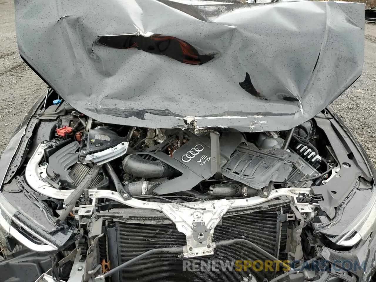 11 Photograph of a damaged car WAULDAF85NN004895 AUDI A8 2022