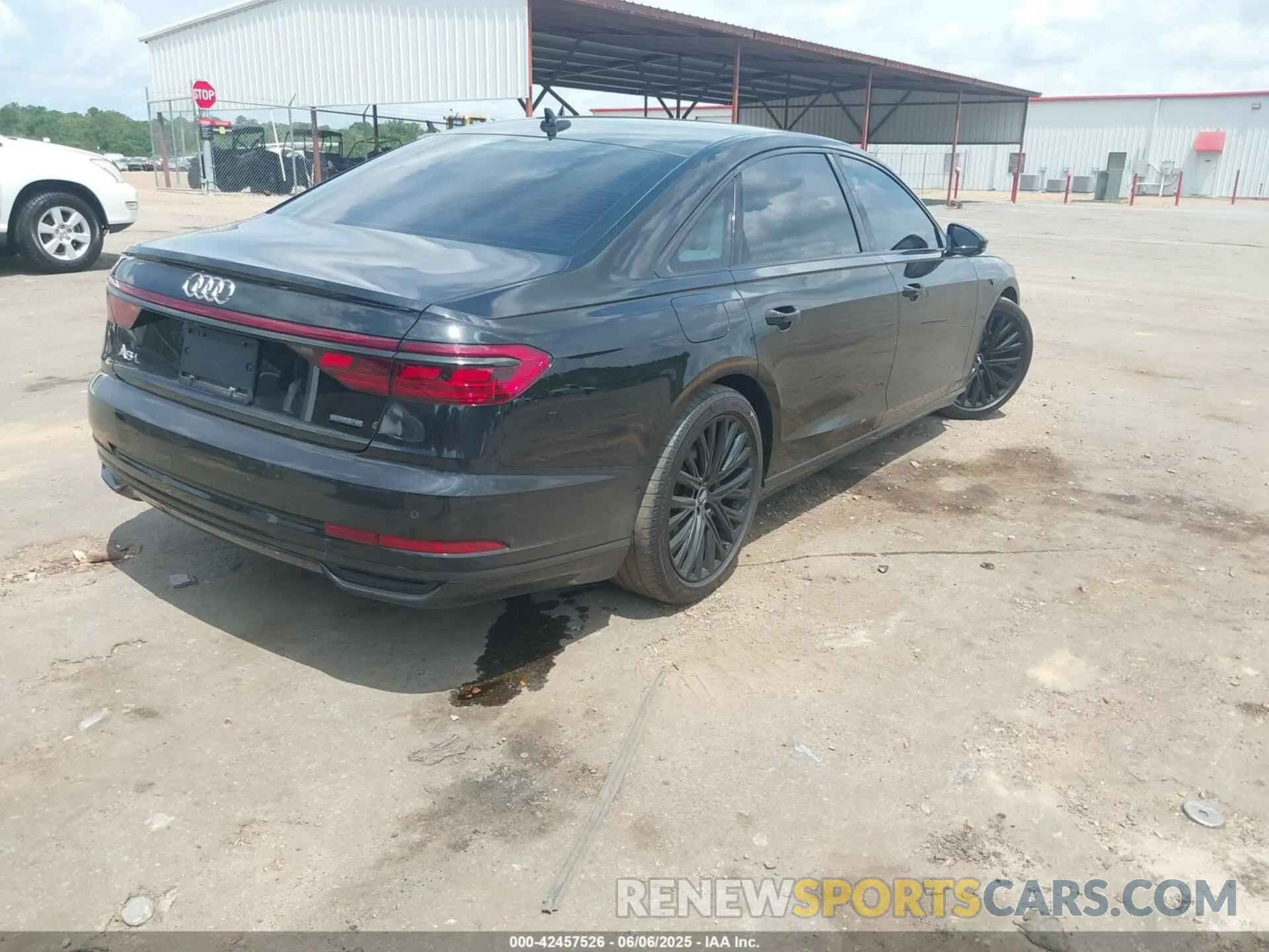 4 Photograph of a damaged car WAU8DAF80KN005065 AUDI A8 L 2019