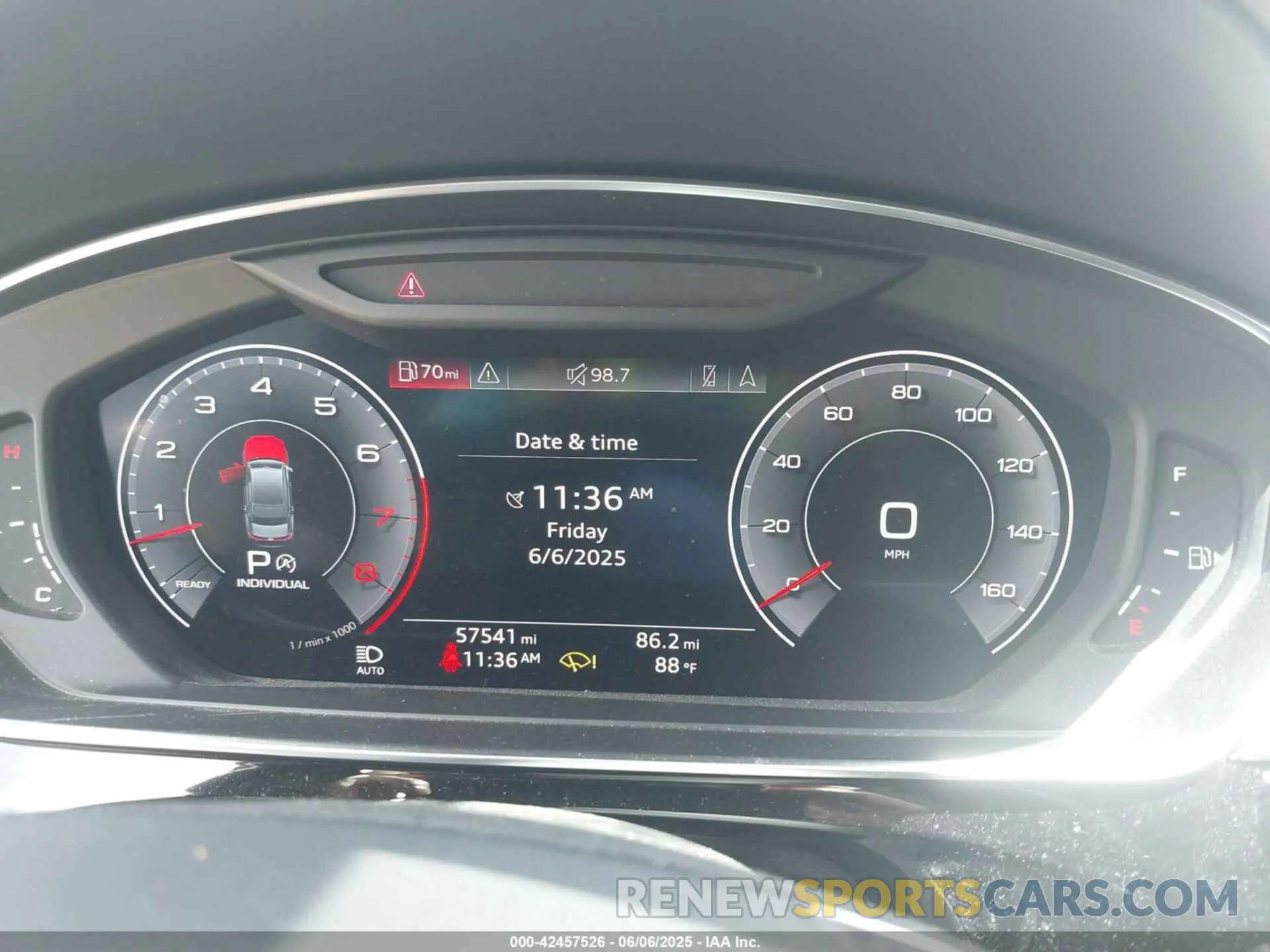 7 Photograph of a damaged car WAU8DAF80KN005065 AUDI A8 L 2019