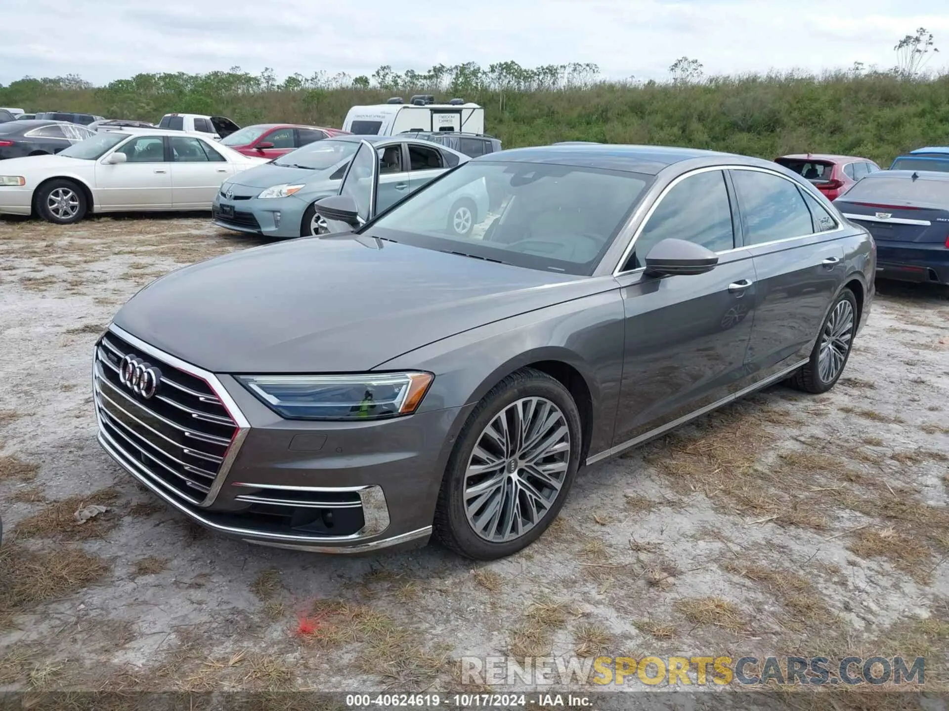 2 Photograph of a damaged car WAU8DAF81KN017175 AUDI A8 L 2019