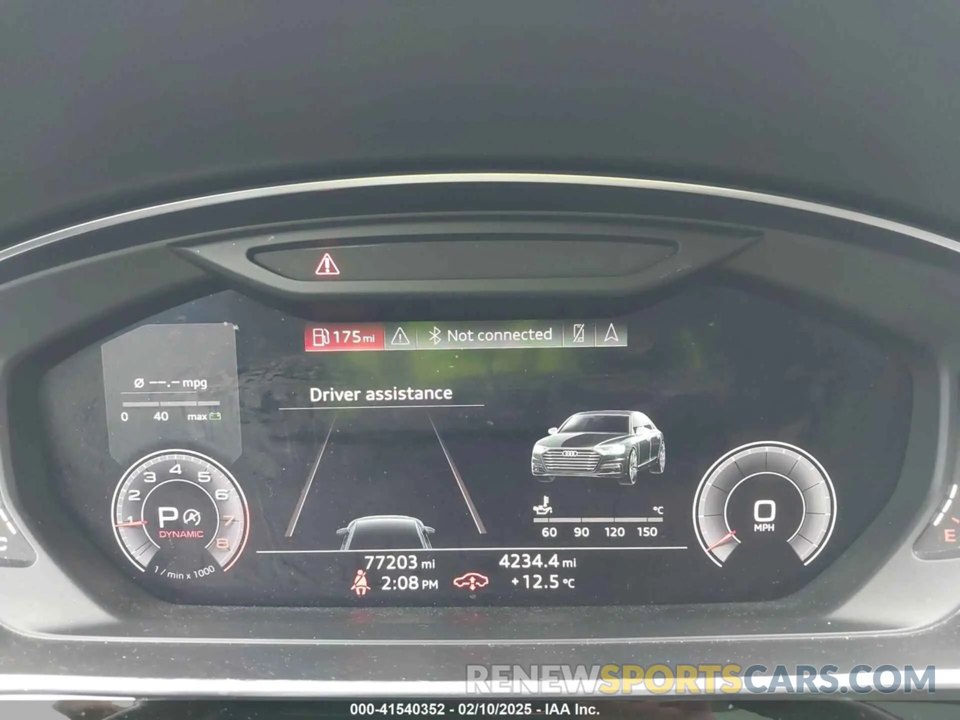 15 Photograph of a damaged car WAU8DAF83KN007358 AUDI A8 L 2019
