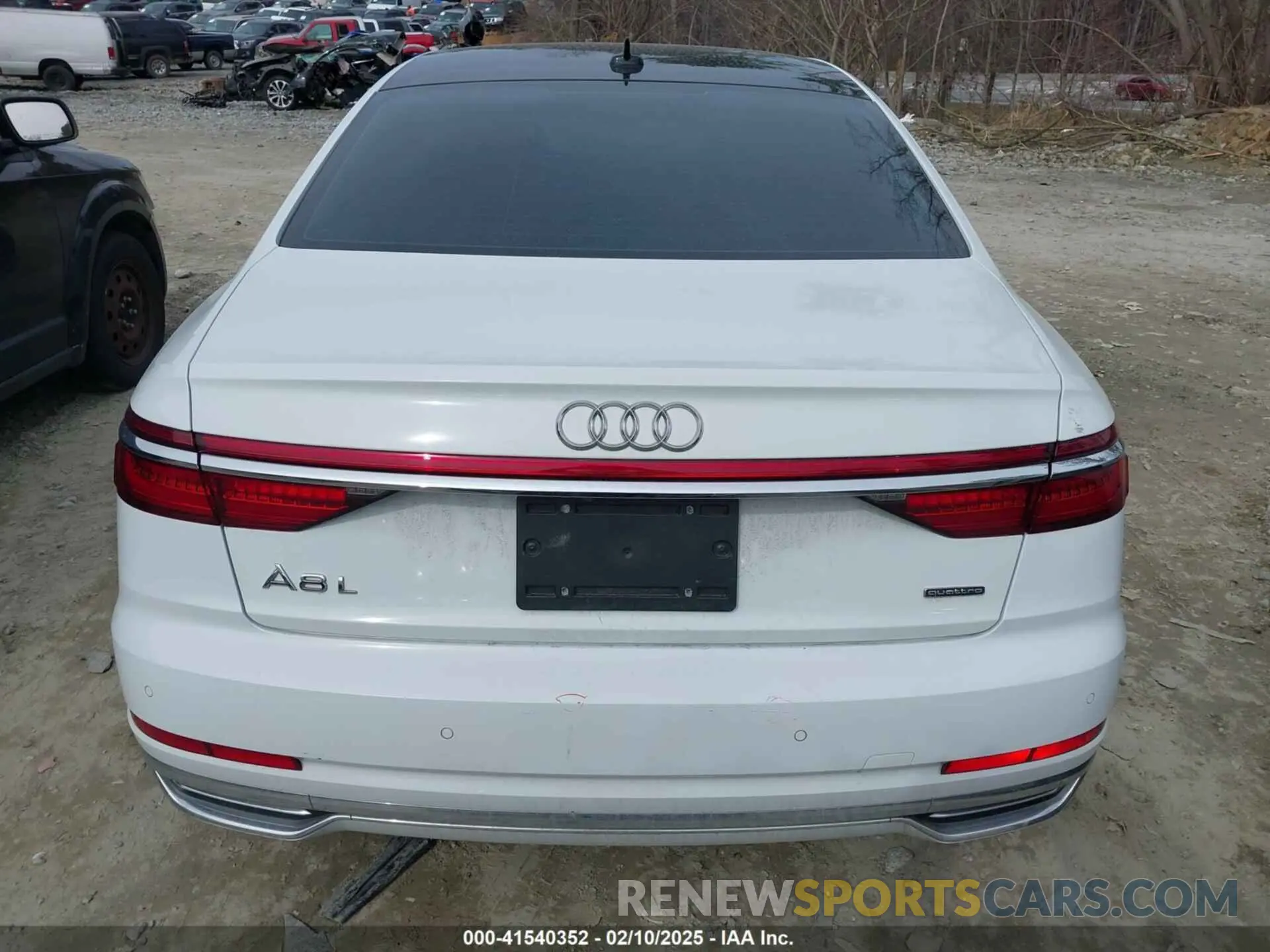 16 Photograph of a damaged car WAU8DAF83KN007358 AUDI A8 L 2019